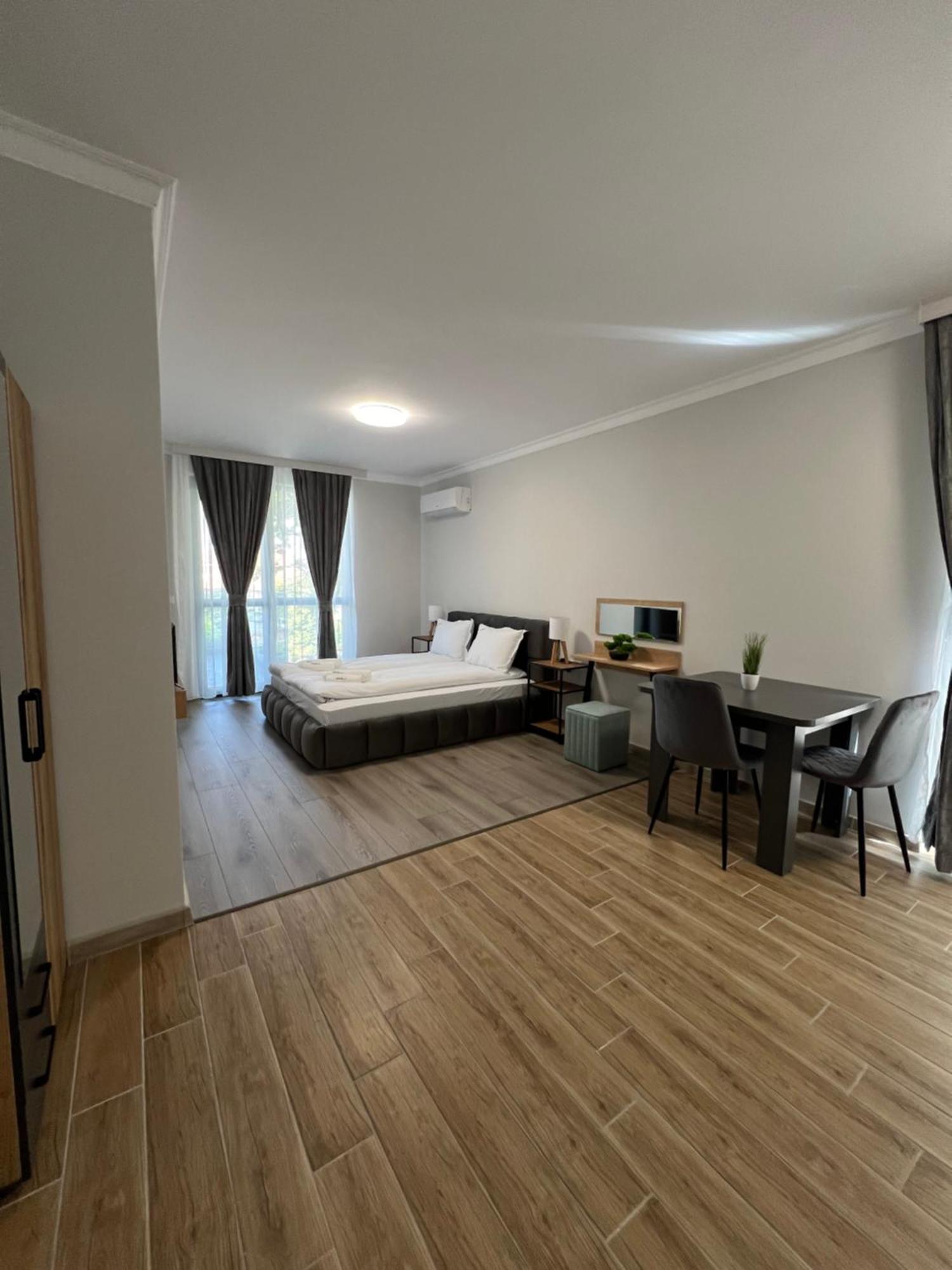 Green Park Apartments And Rooms For Guests Asenovgrad Exterior photo